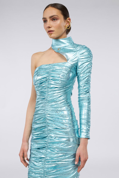 Choker Padded Sleeve in Shiny Effect With High Neck
